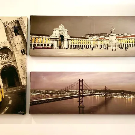 Between Historical Monuments * Lissabon