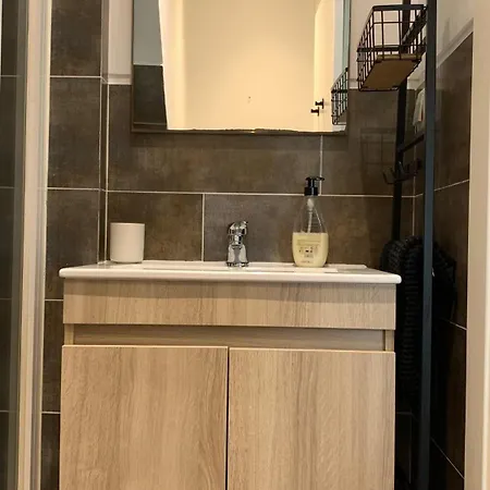 Between Historical Monuments Апартаменты Лиссабон